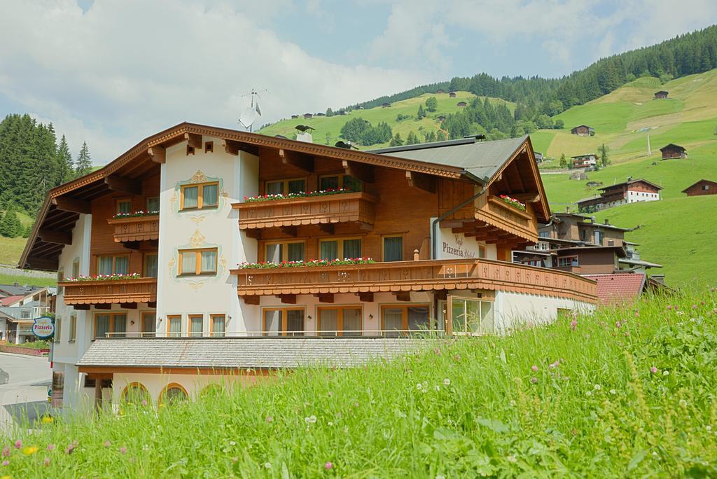 Aparthotel Dorfplatzl Garni Тукс Экстерьер фото