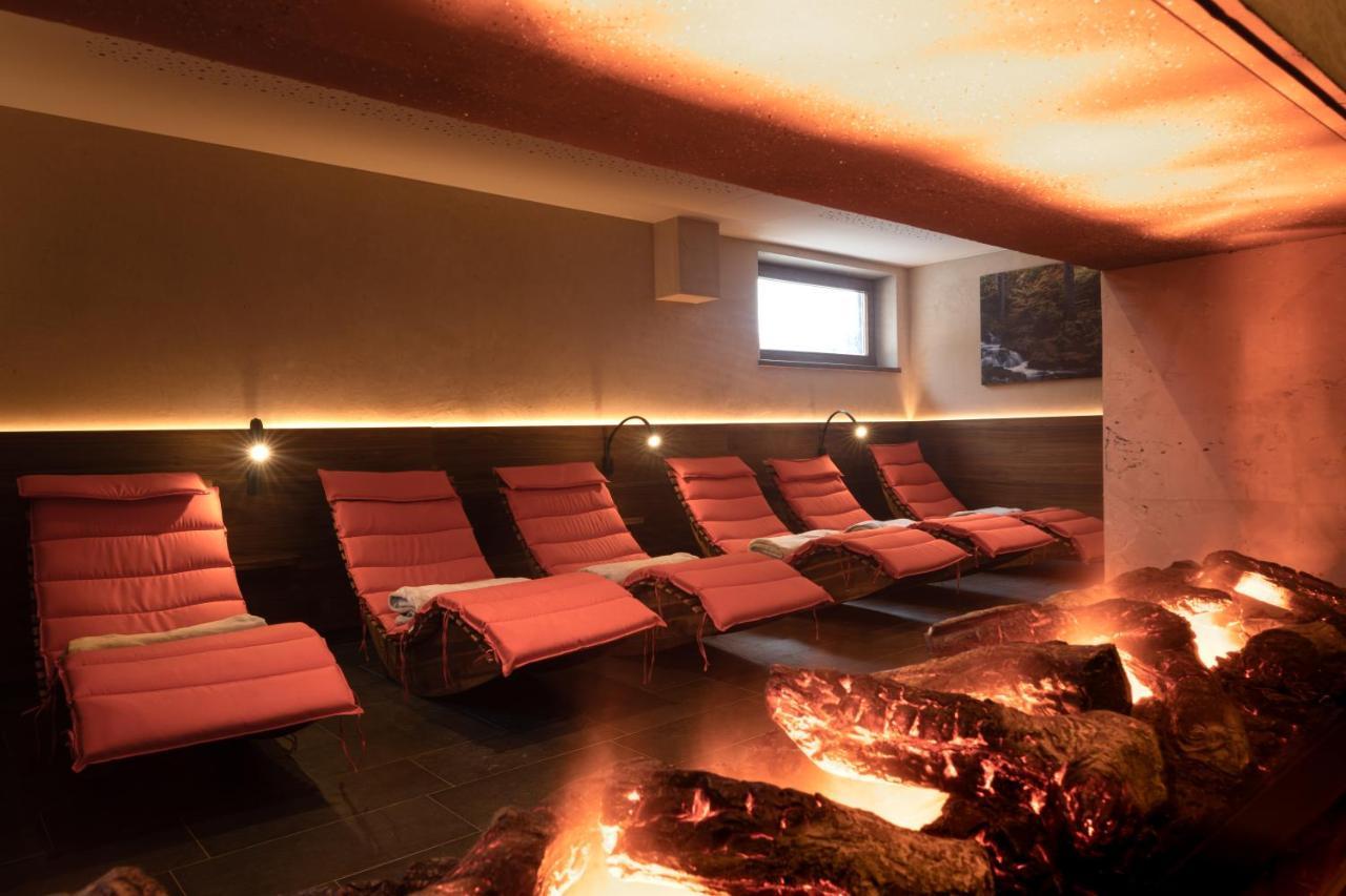 Aparthotel Dorfplatzl Garni Тукс Экстерьер фото