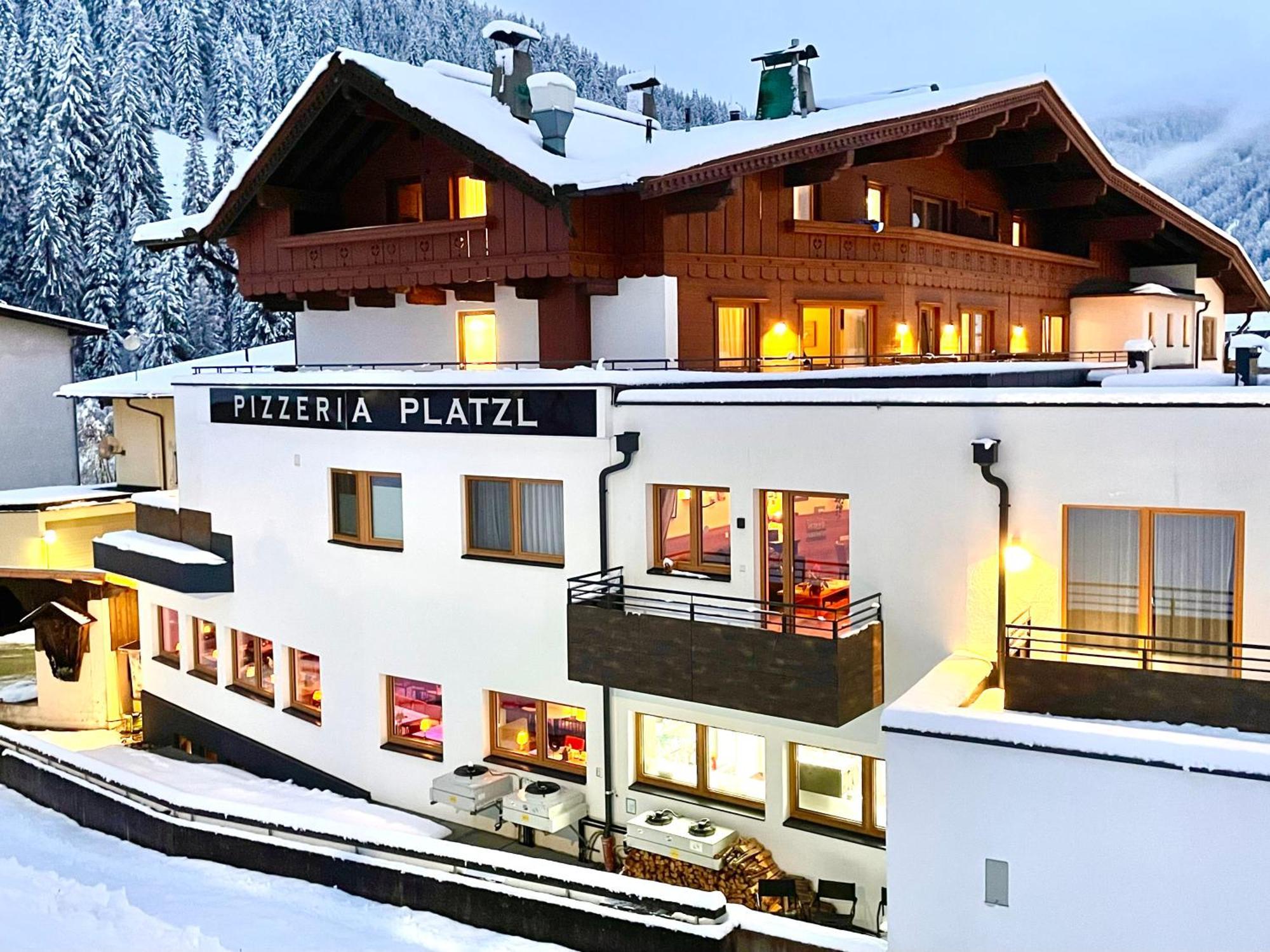 Aparthotel Dorfplatzl Garni Тукс Экстерьер фото