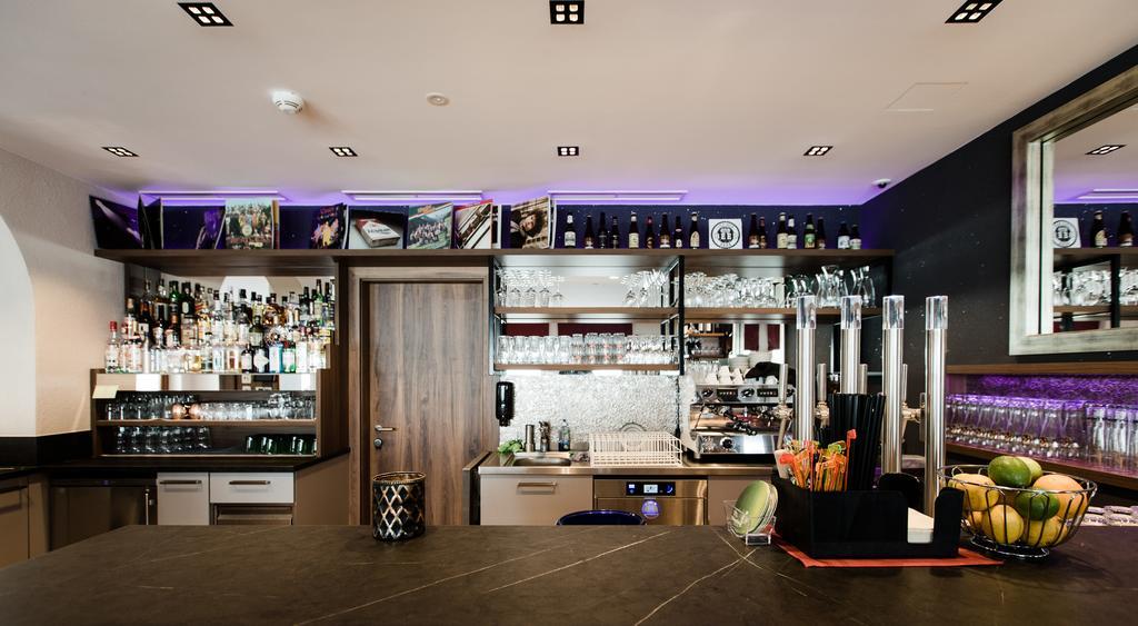 Aparthotel Dorfplatzl Garni Тукс Экстерьер фото