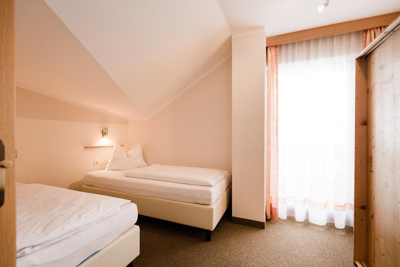 Aparthotel Dorfplatzl Garni Тукс Экстерьер фото