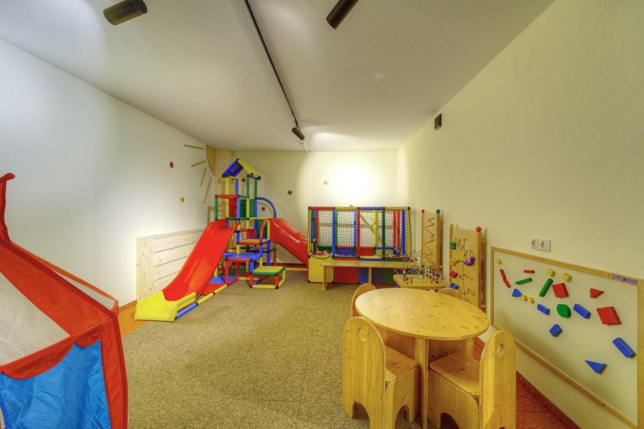 Aparthotel Dorfplatzl Garni Тукс Экстерьер фото